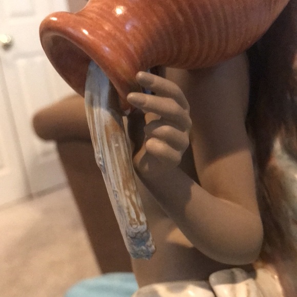 Beautiful Lladro FROM THE SPRING 010.12396 retired gres - woman with water jug - Picture 10 of 11